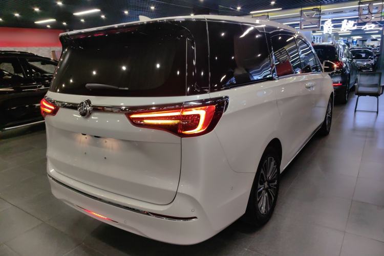 Used Buick GL8 2022 ES Land Cruiser 653T Luxury Model
