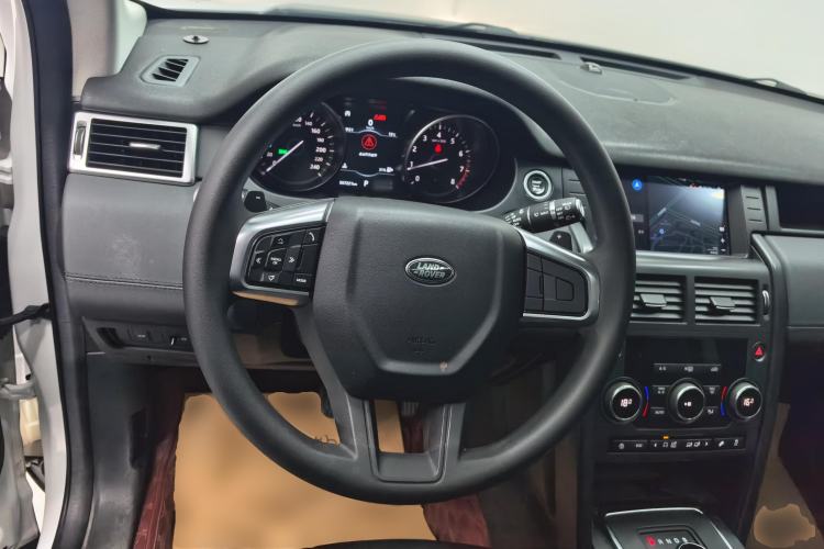 Used Land Rover Discovery Sport 2018 240 PS PURE Edition
