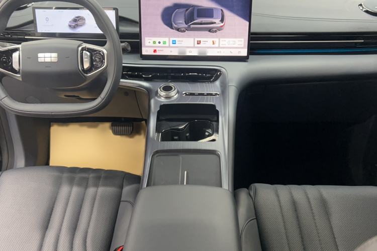 Used  E5 2024 530km Starship Edition