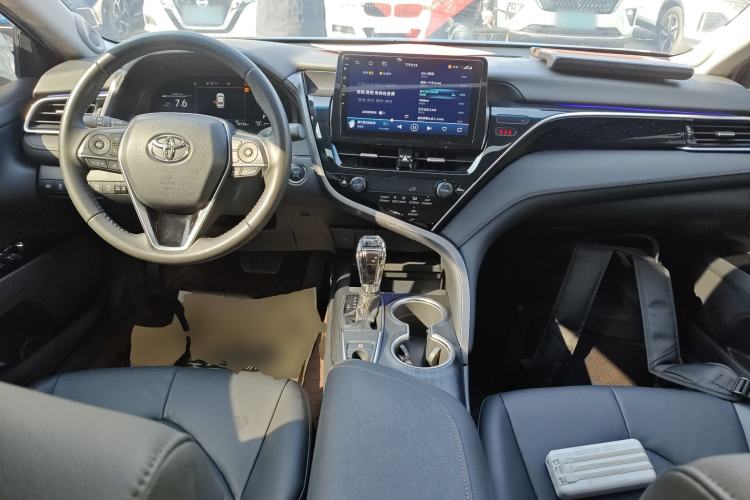 Used Toyota Camry 2021 2.0G Luxury Edition
