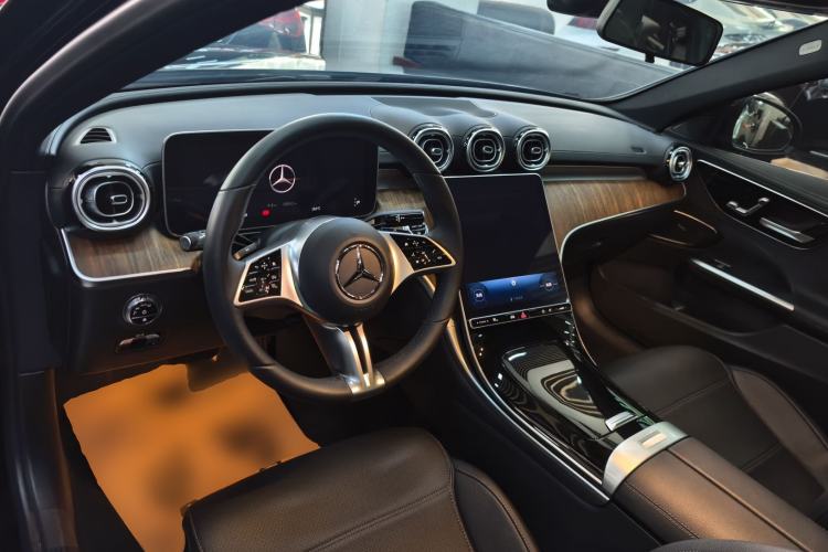 Used Mercedes-Benz C-Class 2024 Facelift C 260 L
