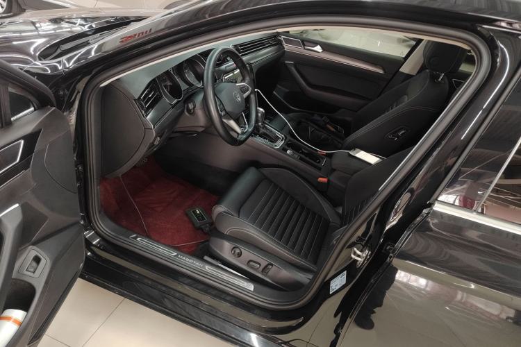 Used Volkswagen Magotan 2020 330TSI DSG Leading Model
