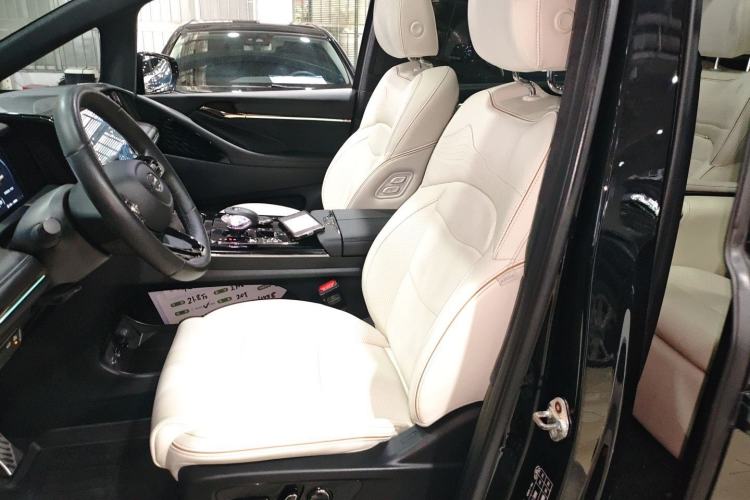 Used GAC Trumpchi M8 2023 Zongshi Series Dual-Motor YuZun Edition
