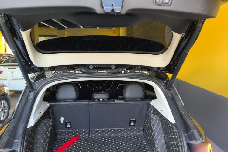 Used Lynk & Co 01 2017 2.0T Two-Wheel Drive Pro Edition
