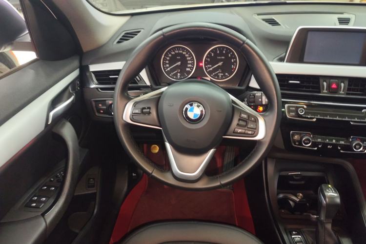 Used BMW X1 2016 sDrive18Li Premium Edition
