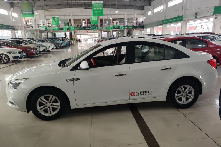 Used Chevrolet Cruze 2015 1.5L Classic SL MT
