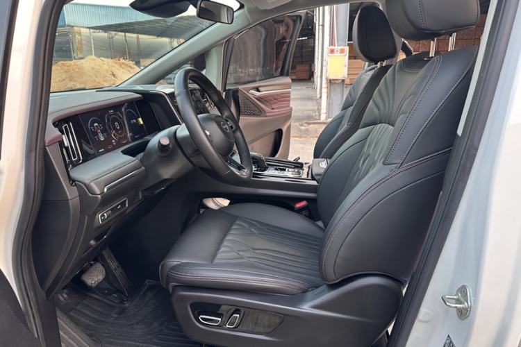 Used GAC Trumpchi M8 2024 Master Series 400T Prestige Edition
