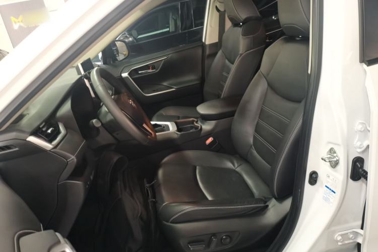 Used Toyota RAV4 2021 2.0L CVT 4x4 Style PLUS Edition
