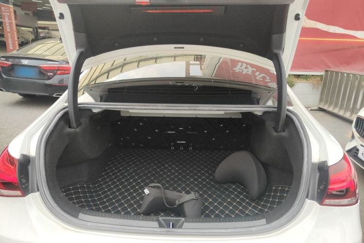 Used Mercedes-Benz A-Class 2020 Restyled A 200 L Sport Sedan Fashion Version