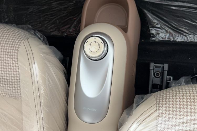 Used Wuling Hongguang MINIEV 2025 Four-Door Version Advanced Edition
