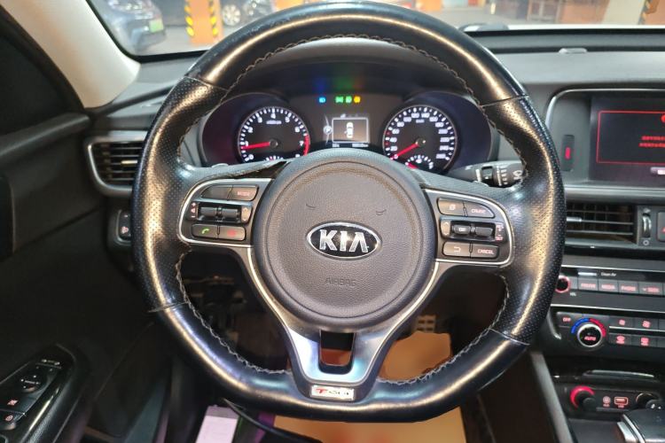 Used Kia K5 2016 1.6T Automatic LUX
