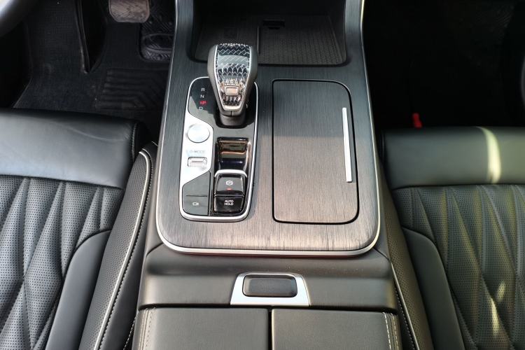 Used GAC Trumpchi GS8 2022 Linghang Series 2.0 TGDI Two-Wheel-Drive Luxury Smart Connectivity Version (7 Seats)
