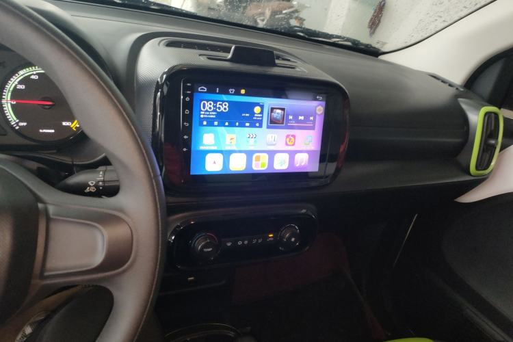 Used Roewe Clever 2021 302 km New Four-Seater Super-Efficient Version
