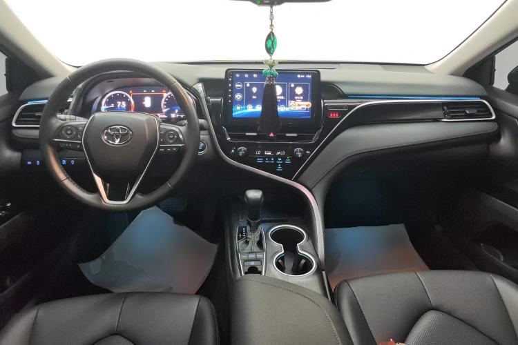 Used Toyota Camry 2021 2.5G Luxury Edition
