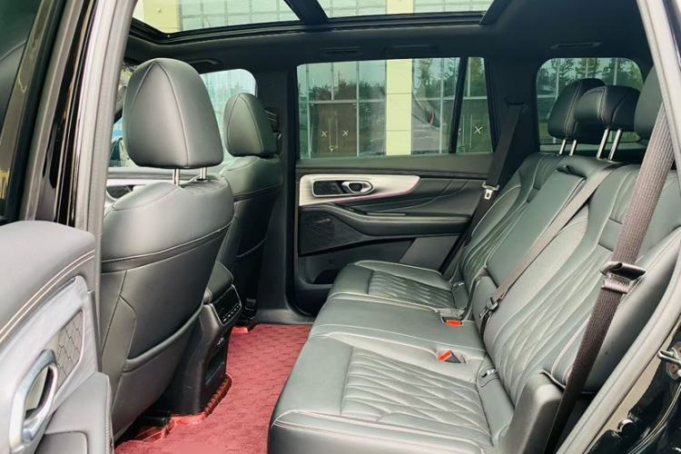 Used GAC Trumpchi GS8 2022 Linghang Series 2.0 TGDI Two-Wheel-Drive Luxury Smart Connectivity Version (7 Seats)
