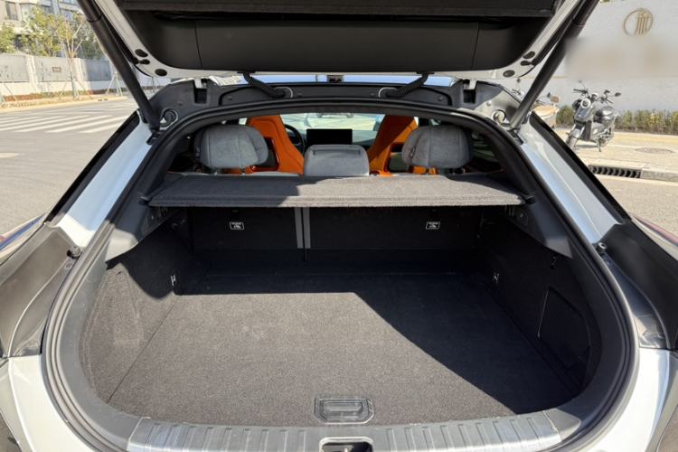 Used Zeekr 001 2023 YOU Edition 100 kWh
