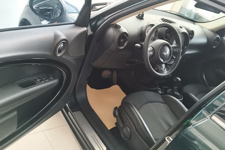 Used  Countryman 2014 1.6L COOPER Fun
