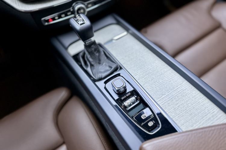 Used Volvo XC60 2020 T5 4x4 Smart Luxury Edition