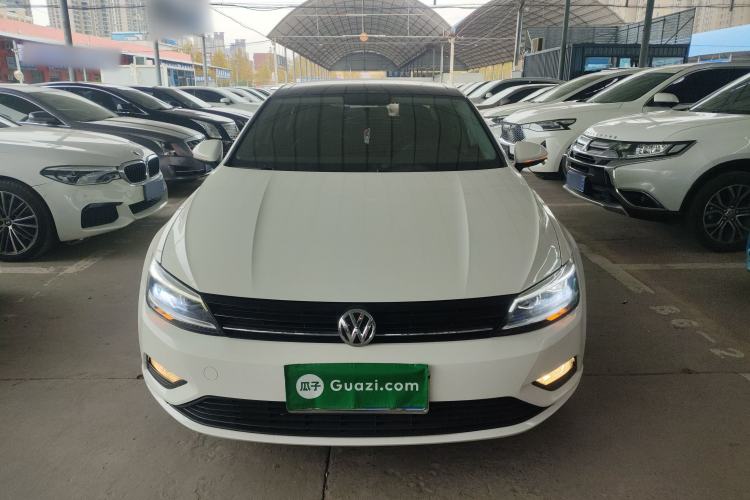 Used Volkswagen Lamando 2017 230TSI DSG Fashion Edition
