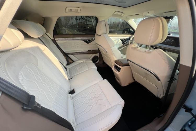 Used VOYAH FREE 2021 Four-Wheel Drive Standard All-Electric Exclusive Luxury Package
