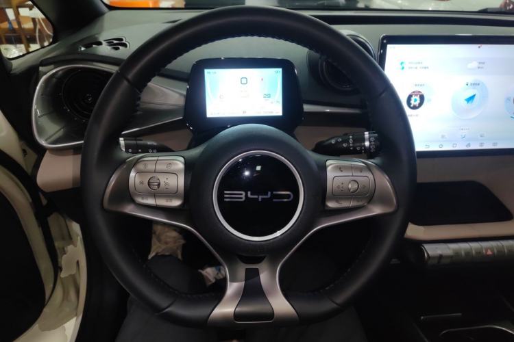 Used BYD Dolphin 2023 420 km Fashion Edition