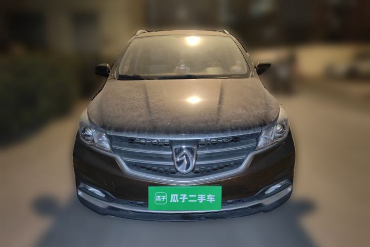 Used Baojun 730 2019 1.5L Manual Fashion Model 7-seater National V
