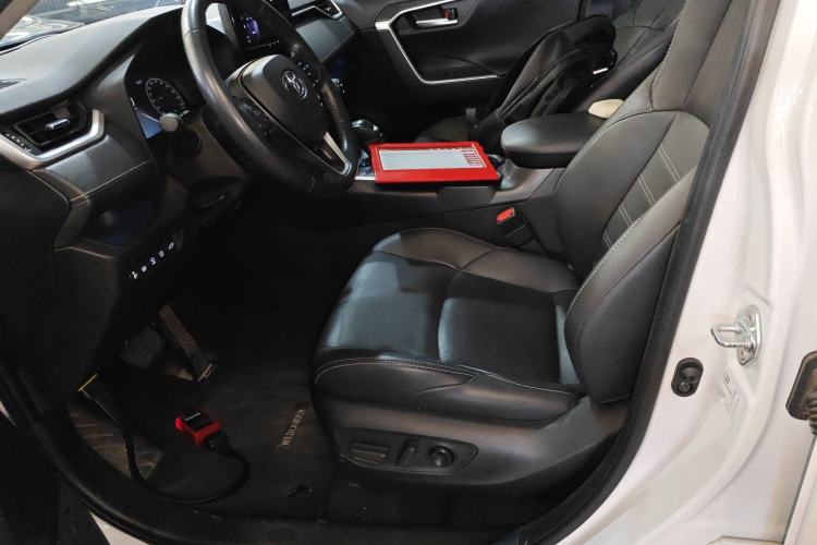 Used Toyota Wildlander 2023 Dual-Motor 2.5L E-CVT Four-Wheel Drive Prestige Edition
