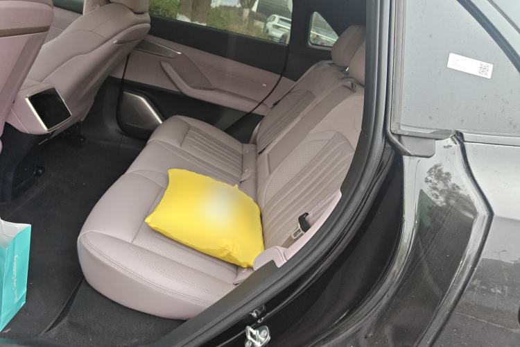 Used ONVO L60 2024 60 kWh Rear-Drive Version