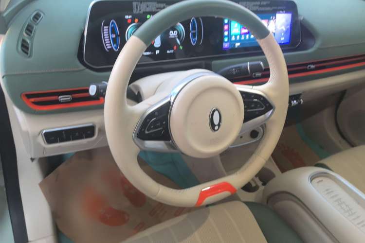 Used ORA Good Cat 2023 401 km Standard Range Prestige Version Lithium Iron Phosphate
