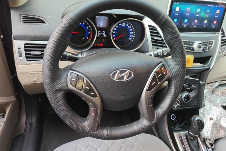 Used Hyundai Elantra (5th Generation / Langdong) 2015 1.6L Automatic Leading Model