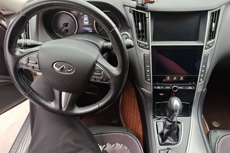 Used Infiniti Q50L 2016 2.0T Enjoyment Edition
