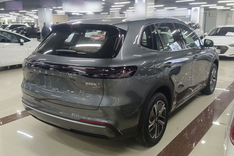 Used Geely Galaxy Galaxy Xingjian 7 EM-i 2025 120km Exploration+ Version
