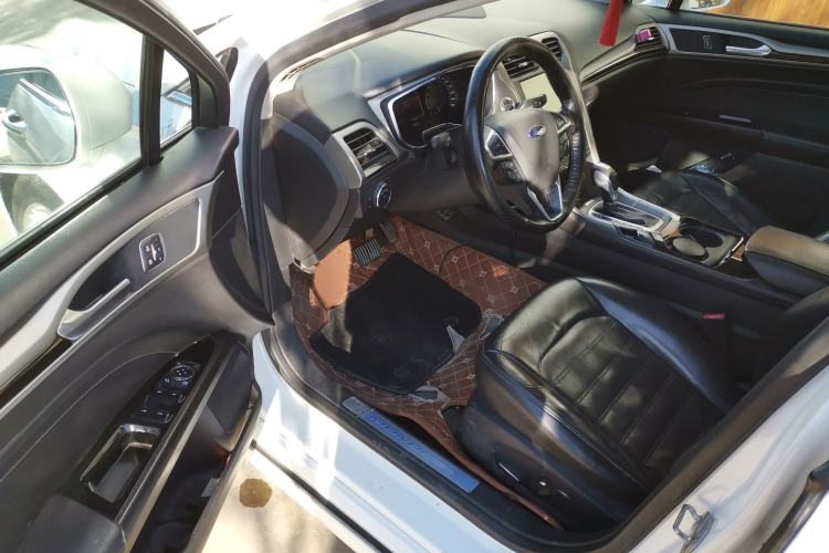 Used Ford Mondeo 2013 2.0L GTDi240 Flagship Edition
