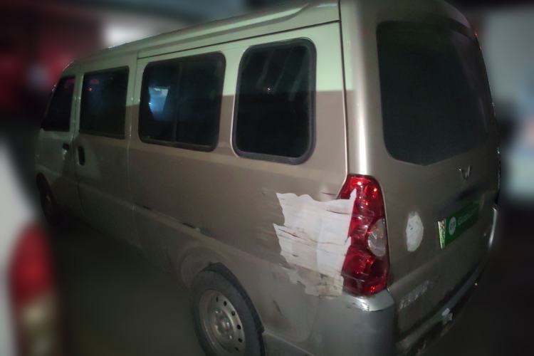 Used Wuling Rongguang EV 2022 Basic Passenger Bus Powered by Penghui Battery
