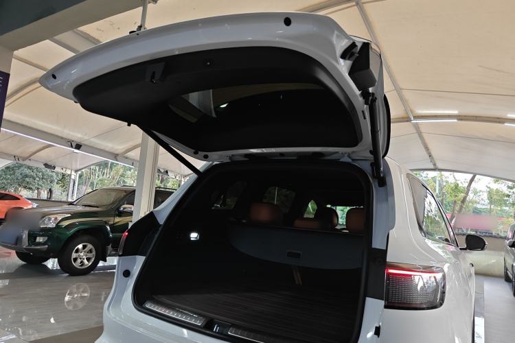 Used Hima AITO M8 2025 Extended-Range Max+ Version 53.4 kWh 5-Seater Edition
