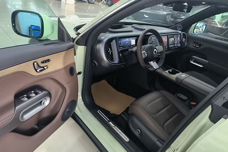 Used  #5 2024 Ultra-Long Range Extraordinary Journey Luxury Edition