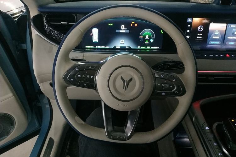 Used VOYAH FREE 2021 Four-Wheel Drive Standard Range-Extended Exclusive Luxury Package
