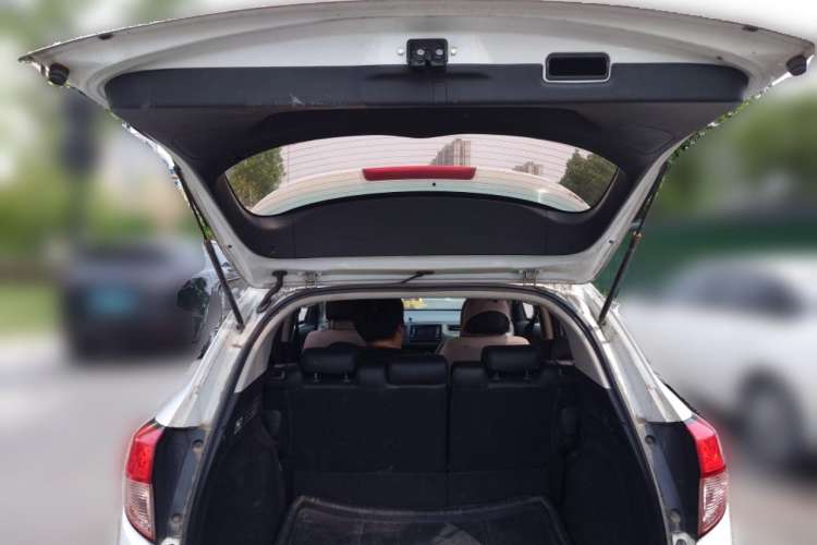 Used Honda Vezel 2015 1.5L CVT two-wheel drive Comfort trim
