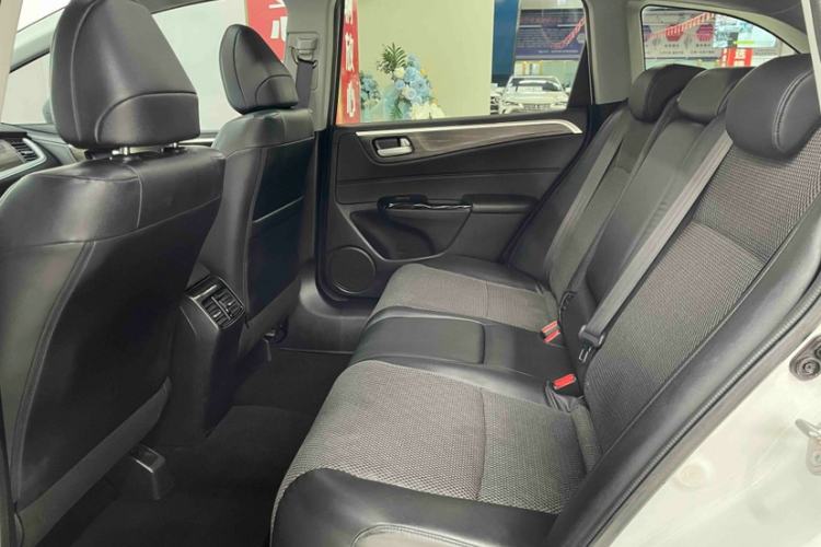 Used Honda Jade 2017 210TURBO CVT Fashion Edition 5-seater
