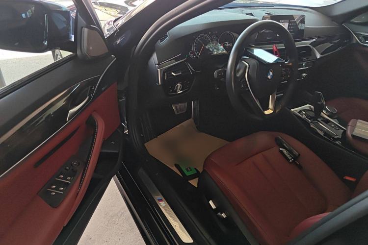 Used BMW 5 Series 2018 530Li Leading Model M Sport Package
