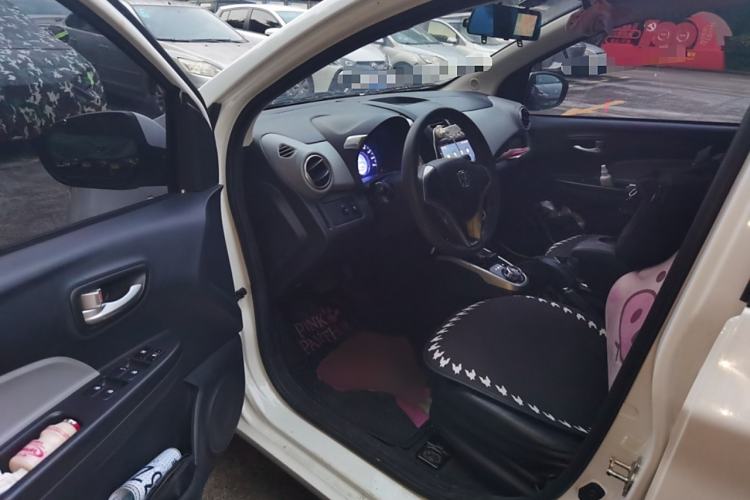 Used Oshan Benni E-Star 2021 National Edition Xin Yue Version (Fast-Charging Edition) Lithium Iron Phosphate (31.95 kWh)
