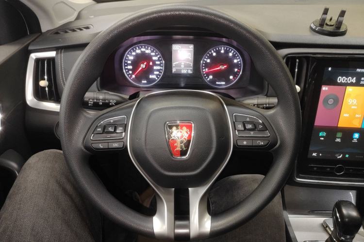 Used Roewe i6 2020 PLUS 1.6L CVT 4G Connected Glory Flagship Edition
