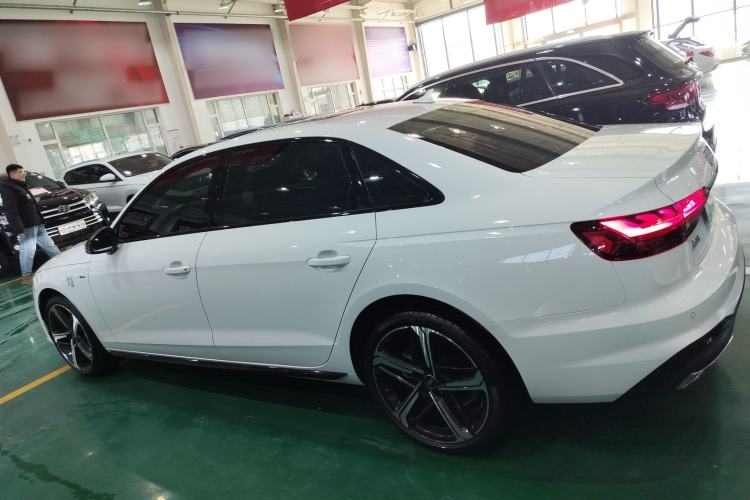 Used Audi A4L 2024 40 TFSI Luxury Dynamic Edition
