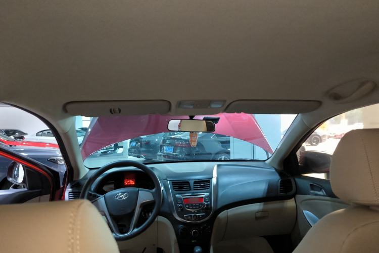 Used Hyundai Verna 2014 1.4L Automatic Smart GLS