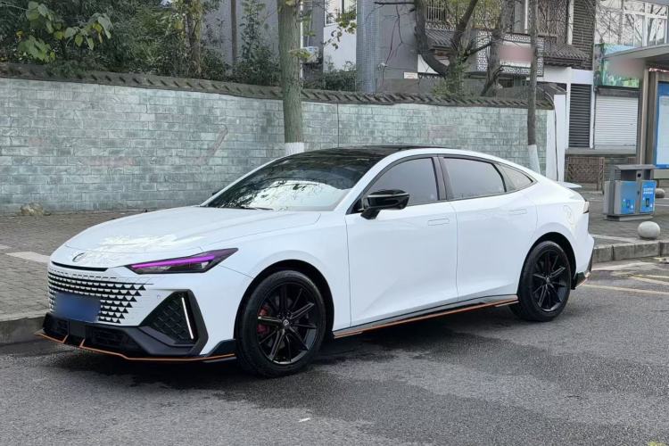 Used Changan UNI-V 2023 2.0T Leading-Speed Edition