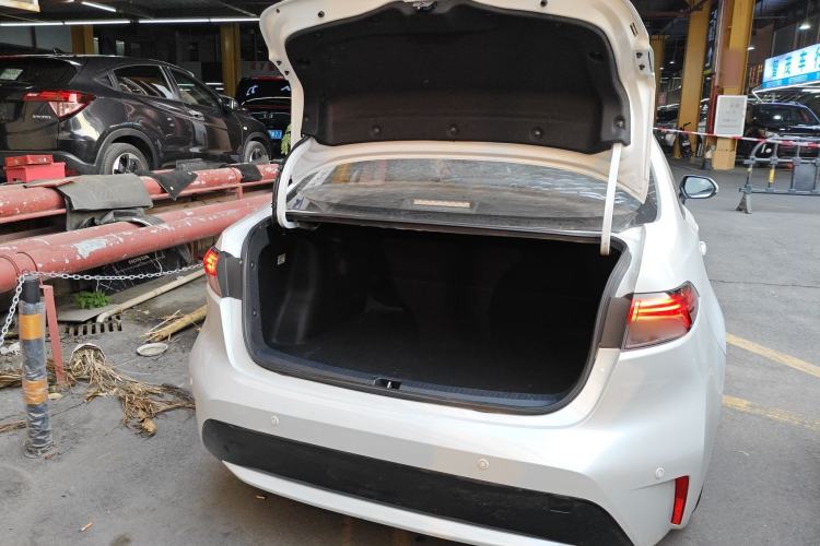 Used Toyota Levin 2021 Dual-Engine 1.8H E-CVT Luxury Edition
