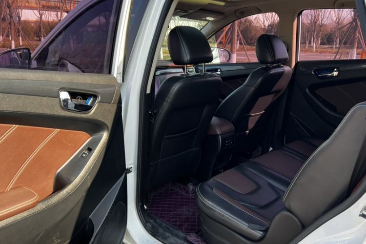 Used Dongfeng Fengon 580 2016 1.5T Manual Luxury Version