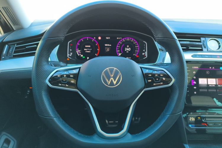 Used Volkswagen Magotan 2023 2 Million Units Limited-Edition 380TSI DSG Flagship Version
