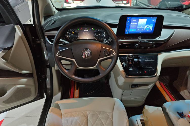 Used Buick GL8 2022 Land Cruiser Executive Class 652T Comfort Model
