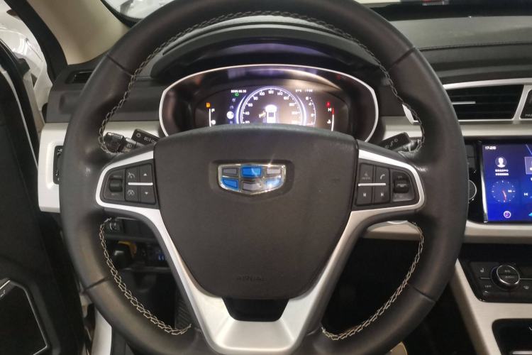 Used Geely Auto Emgrand X7 Sport 2018 1.8TD Automatic Two-Wheel Drive Smart Connect 4G Internet Edition
